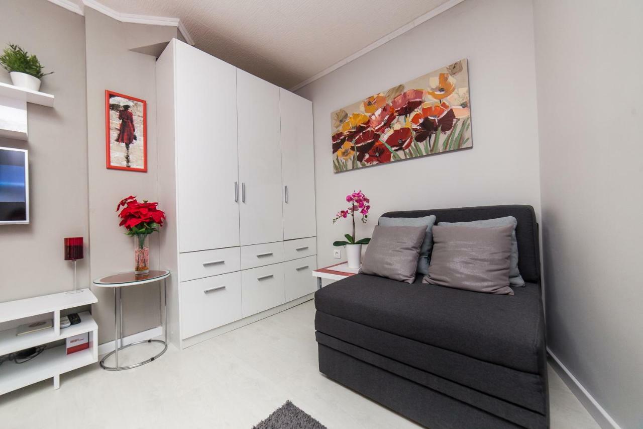 Apartment Romanov Beograd Bagian luar foto